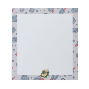 Bloco de notas com selo de cera e flores