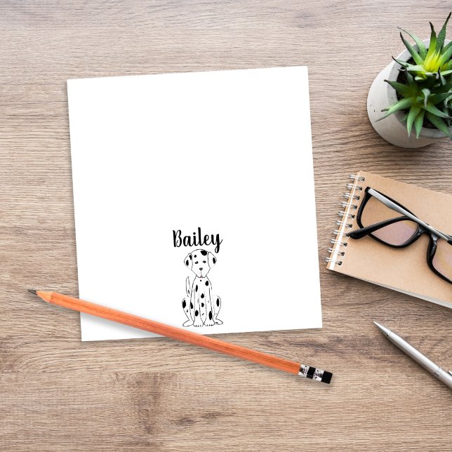 Bloco De Notas Design de Nome Personalizado de Cachorrinho Dálmat (Minimalist Dalmatian puppy design with custom name, shown on a clean workspace scene—perfect for dog)
