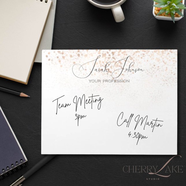 Bloco De Notas Elegant Monogram Personalized Script Gold Accent (Criador carregado)