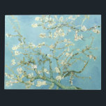 Bloco De Notas Flor de amêndoa branca por Vincent Van Gogh<br><div class="desc">A amêndoa branca floresce contra um céu azul brilhante na primavera. Óleo na canvas do famoso pintor holandês Vincent Van Gogh.</div>