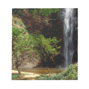 Bloco De Notas Gana: Cachoeira Wli, também conhecida como Cachoei