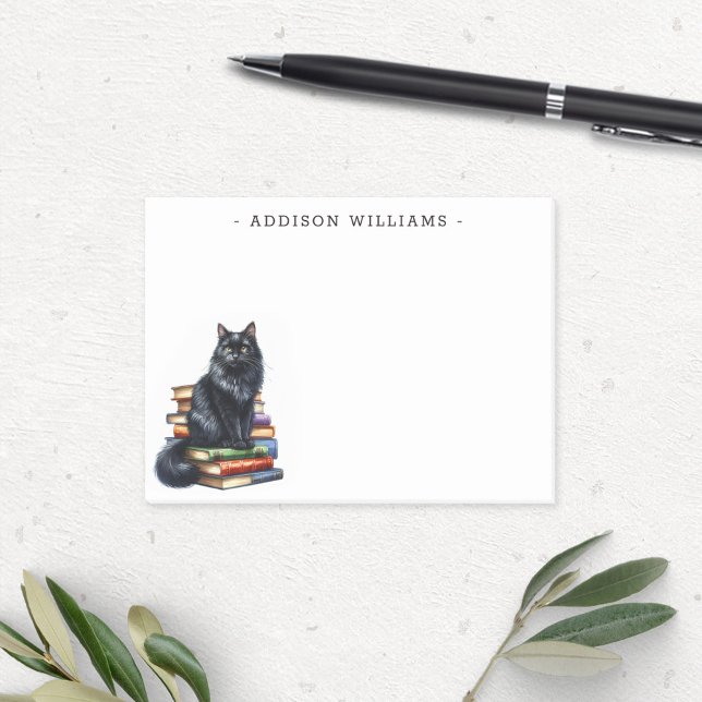 Bloco De Notas Gato Negro em uma Pilha de Livros Personalizados (Criador carregado)