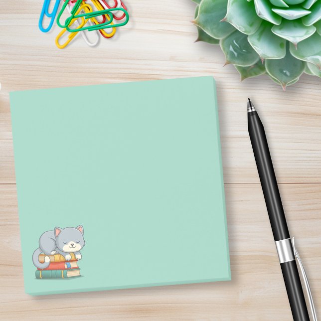 Bloco De Notas Happy Cat on top of a Book Stack Green (Criador carregado)
