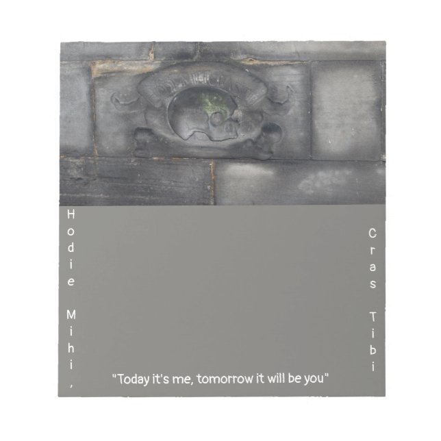 Bloco De Notas Idade Média Tombstone com Latim nele (Frente)