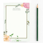 Bloco De Notas Linda Vintage, Recepcionista Personalizado Floral<br><div class="desc">Flores bonito,  cor-de-rosa e laranja,  com vinhas verdes,  decoram este belo posto floral vítreo que ele anota. Personalize este papel de carta de mesa para uma recepcionista antiquada ou amiga feminina que ama presentes monográficos.</div>