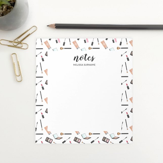 Bloco De Notas Makeup Pattern Borders Com Nome Personalizado (Ideal for anyone who likes makeup or for people who work within the beauty industry. Personalize it!)