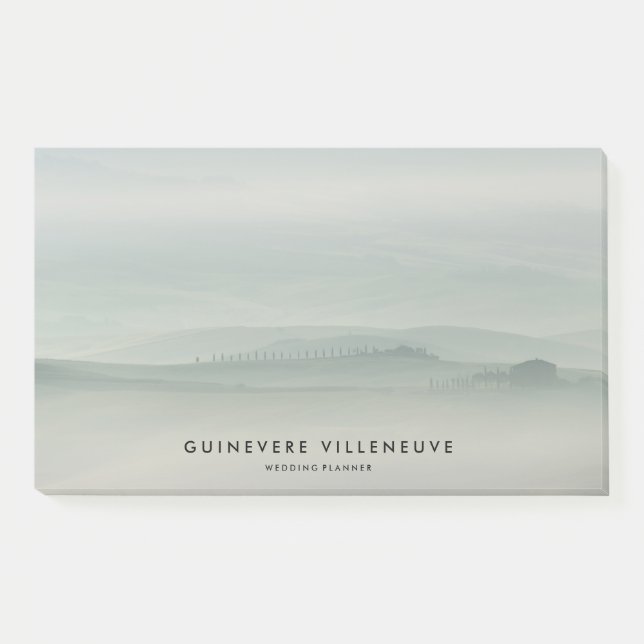 Bloco De Notas Manhã verde nevoenta em Toscânia com ciprestes (Frente)