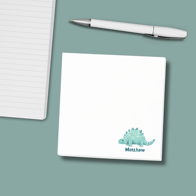 Bloco De Notas Nome das crianças dinossauro (Personalised kids dinosaur post is notes with illustrated stegosaurus design.)