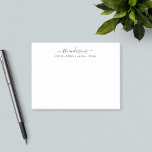 Bloco De Notas Nome Personalizado da Família de Script de Caligra<br><div class="desc">Notas personalizadas pós-it® modernas e tradicionais que apresentam o sobrenome no script de caligrafia e o nome do membro da família em sans serif abaixo dele, cada uma separada por um pequeno círculo redondo. Personalize-o substituindo o texto do marcador de posição. Para obter mais opções, como alterar a fonte, seu...</div>