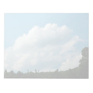 Bloco De Notas Nuvens encontram árvores