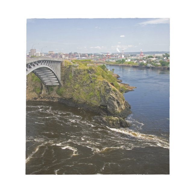 Bloco De Notas O reverso cai sobre a Rua, John River na Rua. (Frente)