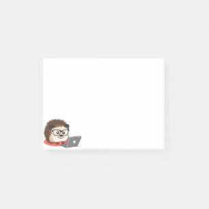 Bloco De Notas Ouriço Nerdy Geeky bonito em um post-it do laptop