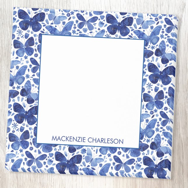 Bloco De Notas Padrão de Borboleta de Aquarela Azul Personalizado (Watercolor blue and white butterfly pattern personalized post it note)
