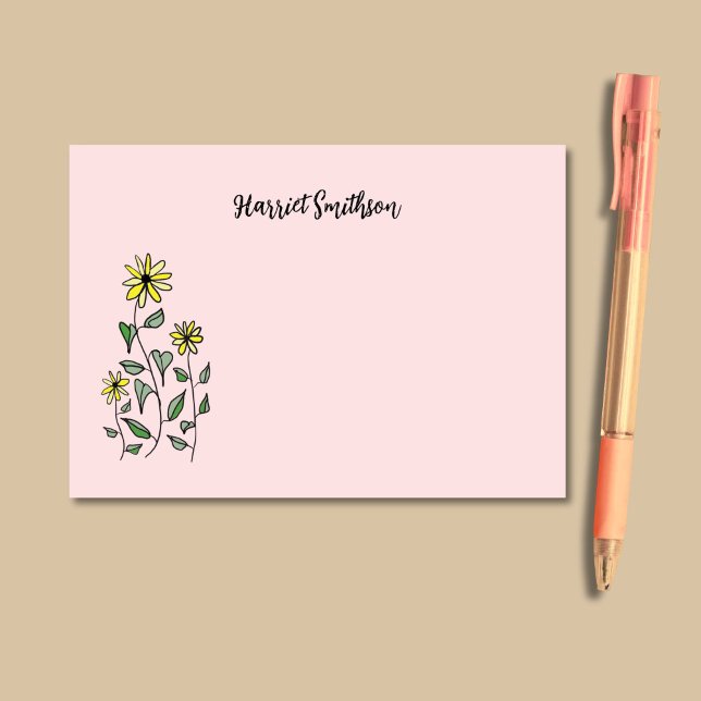 Bloco De Notas Retro Flores Silvestres Personalizadas Botânica Ro (On this girly Post-It notes pad, yellow wildflowers pop against a background of soft petal pink.)