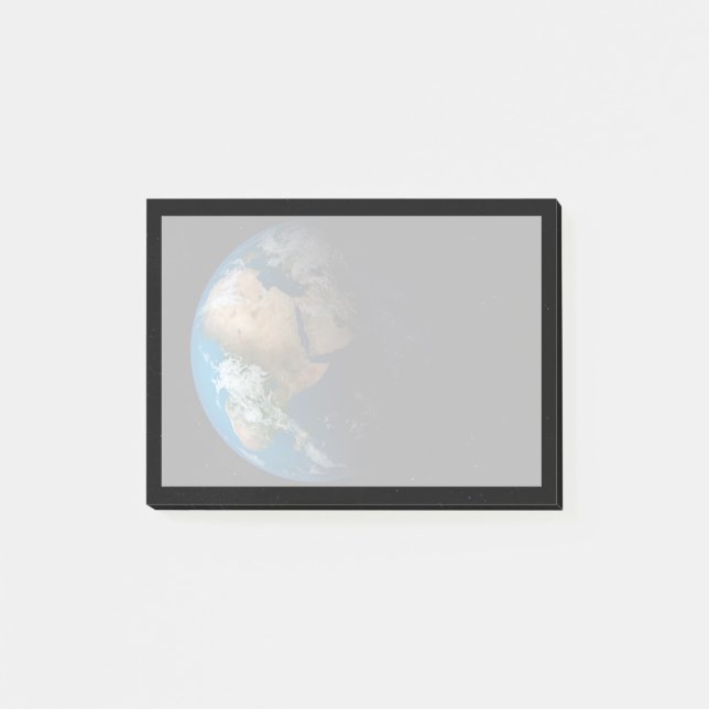 Bloco De Notas Terra De cheio Mostrando Nuvens Simuladas Sobre A  (Frente)