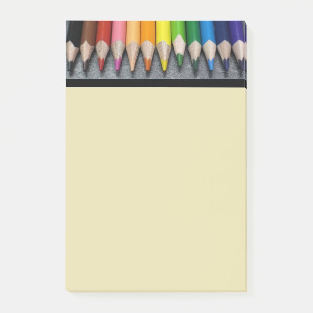 Bloco De Notas Uma Linha de Lápis Coloridos. (Frente)