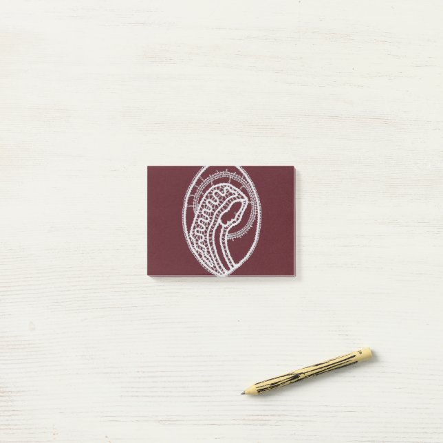 Bloco De Notas Virgem Santa Católica, rendas (Na mesa)