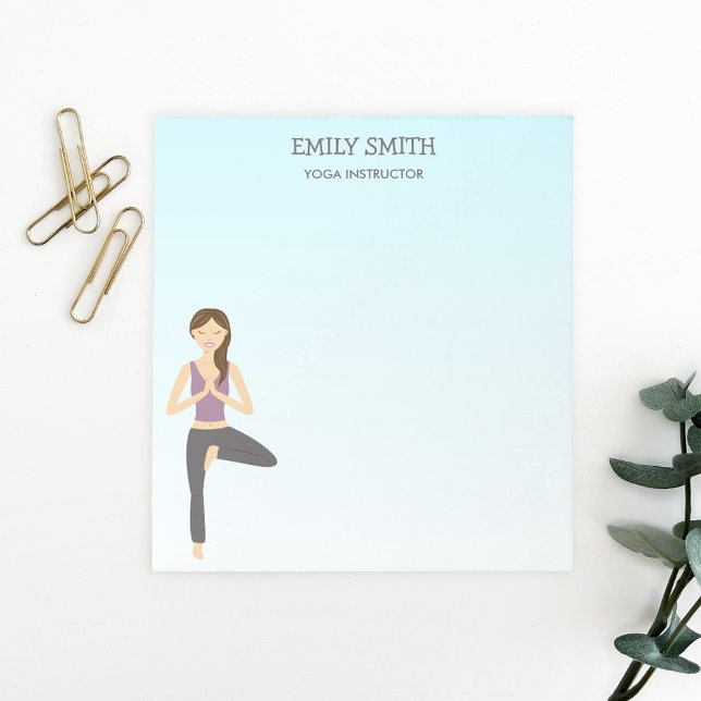 Bloco De Notas Yoga Woman In Tree Pose E Yoga Instrutor Text (Criador carregado)
