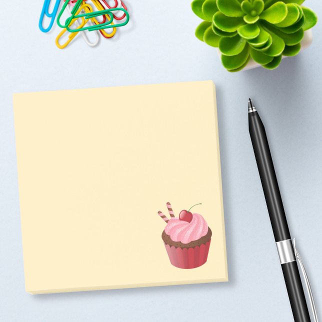 Bloco Post-it Cupcake de cereja delicioso doce em amarelo (Criador carregado)