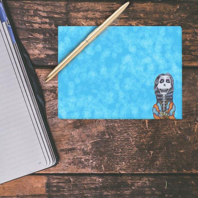 Bloco Post-it Feliz Dia dos Mortos do Esqueleto (Happy Day of the Dead skeleton woman in brightly coloured cape on shades of blues post it notes.)