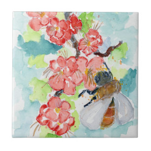 Blossomas e abelha de árvores de cereja vermelha