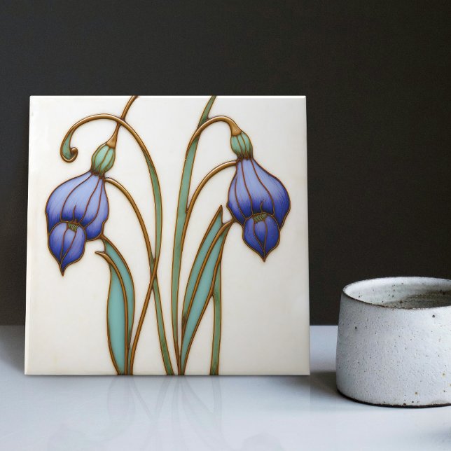 Blue Crocus Wall Decor Art Nouveau Art Deco Cerami (Criador carregado)