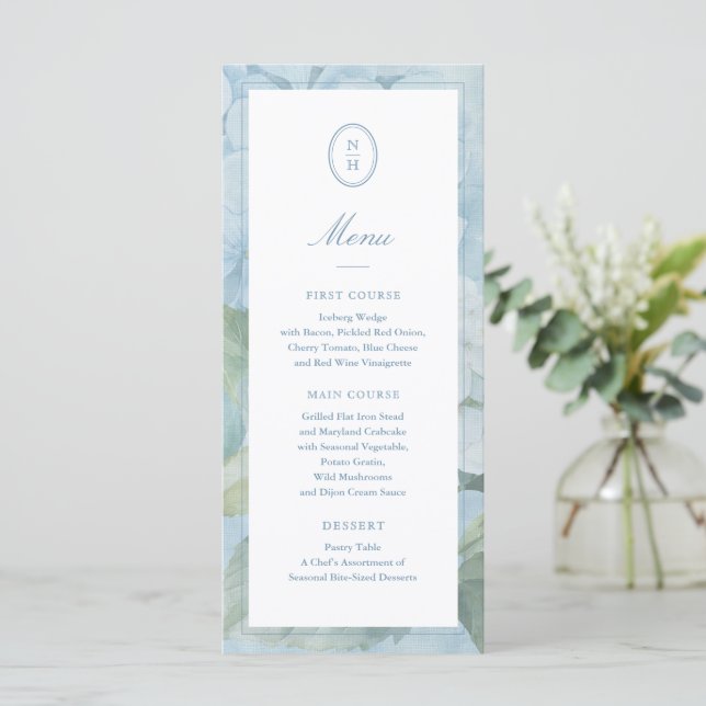Blue Hydrangea Monogram Crest Wedding Flat Menu (Em pé/Frente)