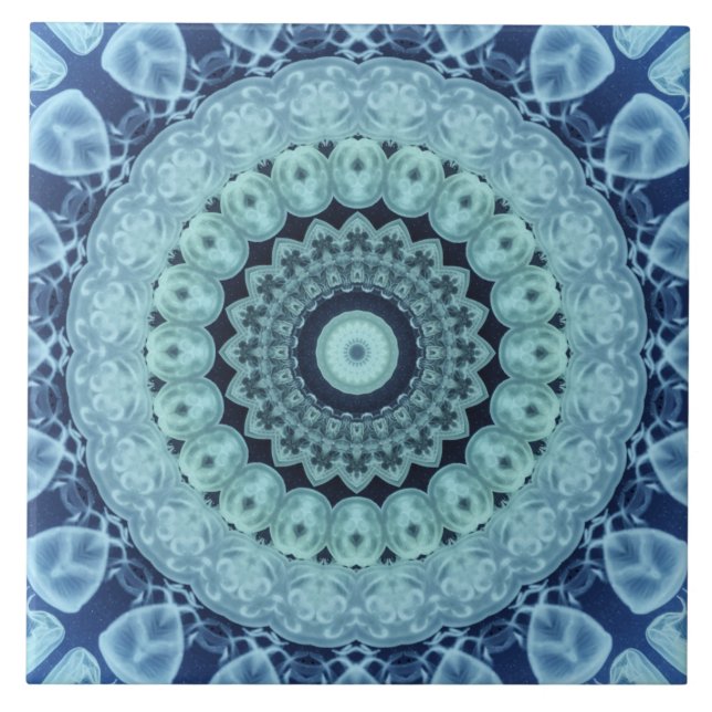 Blue Jellyfish Mandala Simetria Inspirada no Ocean (Frente)