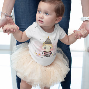 Body Para Bebê Abelhas bonitas com flores e chapéu marrom