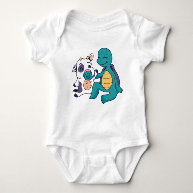 Body Para Bebê Adorable Cow and Turtle Hugging Cartoon  (Frente)