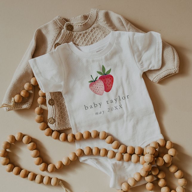 Body Para Bebê Anúncio de gravidez da garota de morango rosa HEID (HEIDI Pink Strawberry Girl Pregnancy Announcement Baby Bodysuit)