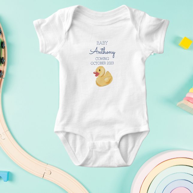 Body Para Bebê Anúncio de Sobrenome Personalizado Pato de Bebê (Criador carregado)