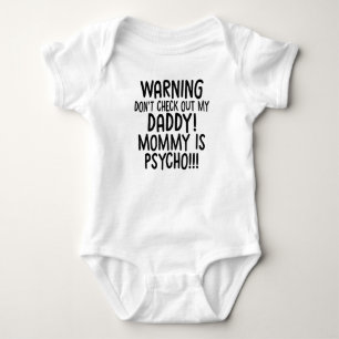 BODY PARA BEBÊ AVISO NÃO CONFERIR MEU PAPAI MAMÃE É PSICÓTICA