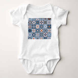 Body Para Bebê Azulejos marroquinos: Elegância sem costura Vintag