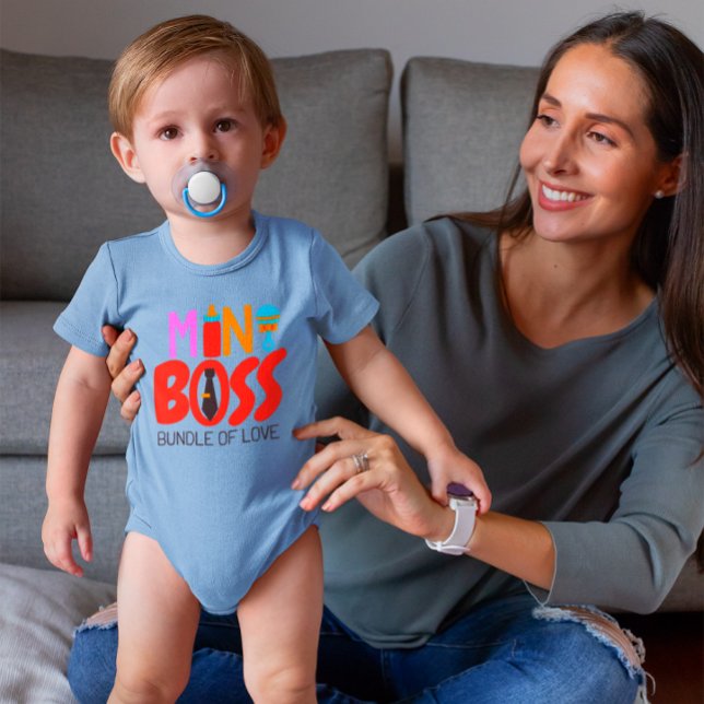 Body Para Bebê Baby Boy Boss Bundle Love Milk Bottle Rattle (Criador carregado)