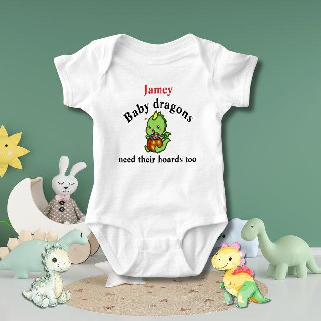 Body Para Bebê Baby Dragons need their hoards too for Halloween (baby dragon onesie)