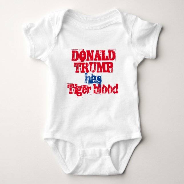 BODY PARA BEBÊ BABY JERSEY BODYSUIT "TRUMP TEM SANGUE TIGER" (Frente)