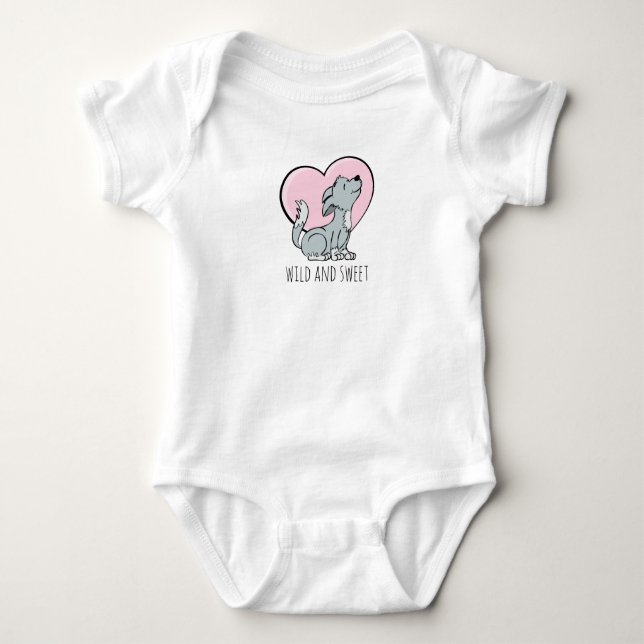 Body Para Bebê Baby Wolf with Heart - Wild and Sweet (Frente)