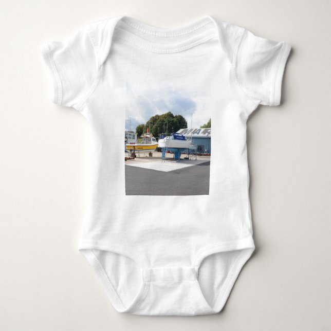 Body Para Bebê Barcos Em Terra (Frente)