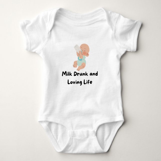 Body Para Bebê 👶 "Bebado de leite e vida amorosa" 🍼 Tee ❤️ (Frente)