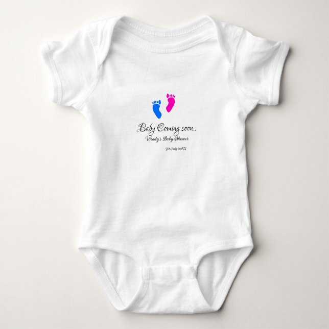 Body Para Bebê Bebê chegando em breve chá de bebê pés de bebê azu (Frente)