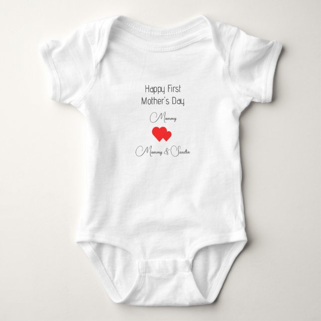 Body Para Bebê Bebê Personalizado - O Primeiro Dia da Minha Mãe (Frente)
