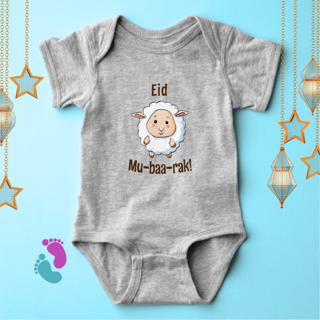 Body Para Bebê Belo "Eid Mubarak" Ovelino Engraçado Bebê Bodysim (Celebrate the joy of Eid with this cute "Eid Mu-baa-rak!" cartoon sheep baby bodysuit!)