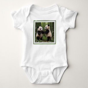 Body Para Bebê Brincadeiras: Bebês Pandas Brincam na Floresta