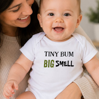 Body Para Bebê Bumbum Pequeno Grande Cheiro Frase Engraçada Bebê
