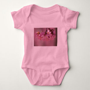Body Para Bebê Buquê Delicado Rosa de Flores de Cerejeira Sakura