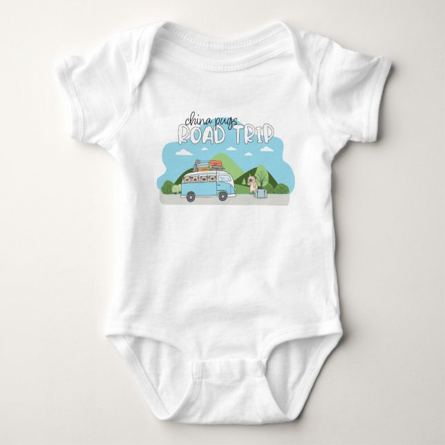 Body Para Bebê China Pugs Road Trip Baby Bodysuit (Frente)
