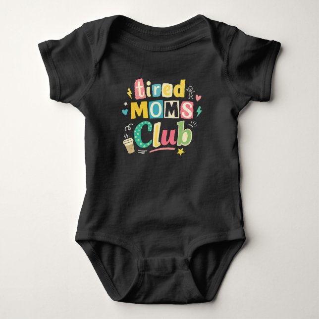 Body Para Bebê Clube de Mães Cansadas Café Humor de Mãe (Frente)