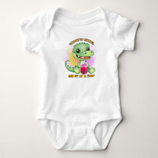 BODY PARA BEBÊ COCODRILHA COM UM CHÁ DE BOBA, QUOTE