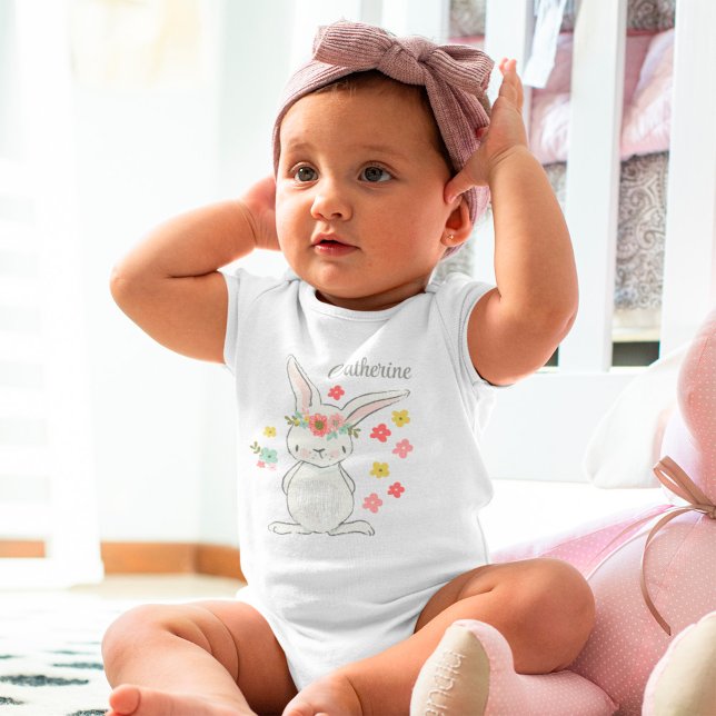 Body Para Bebê Coelhinho bonito com flores, menina personalizada (Criador carregado)
